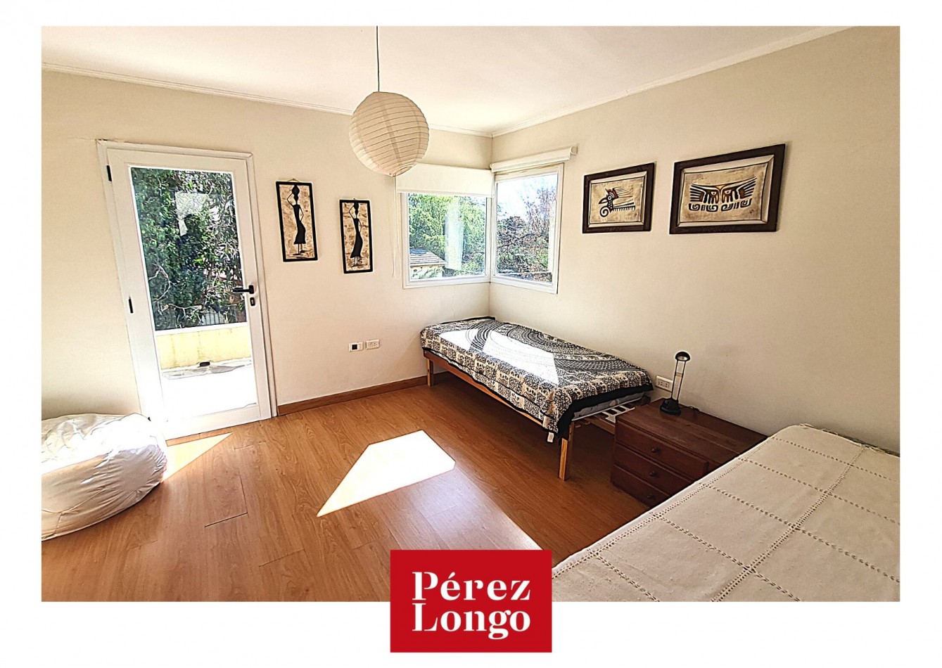 CASA 4 AMB CON PARQUE Y PARRILLA BARRIO LOS ACANTILADOS