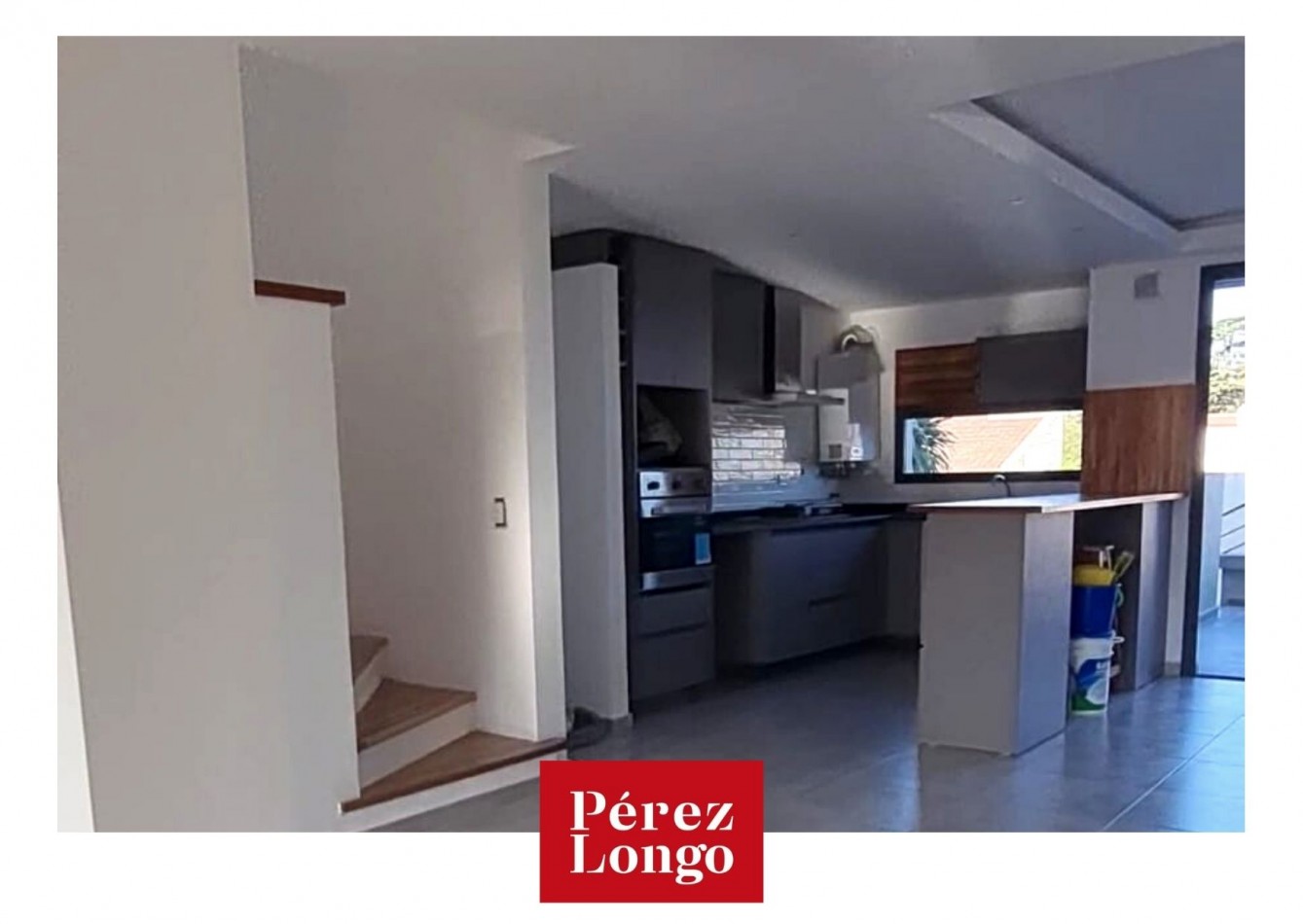 DUPLEX 5 AMB CON GARAGE. BARRIO LA FLORIDA