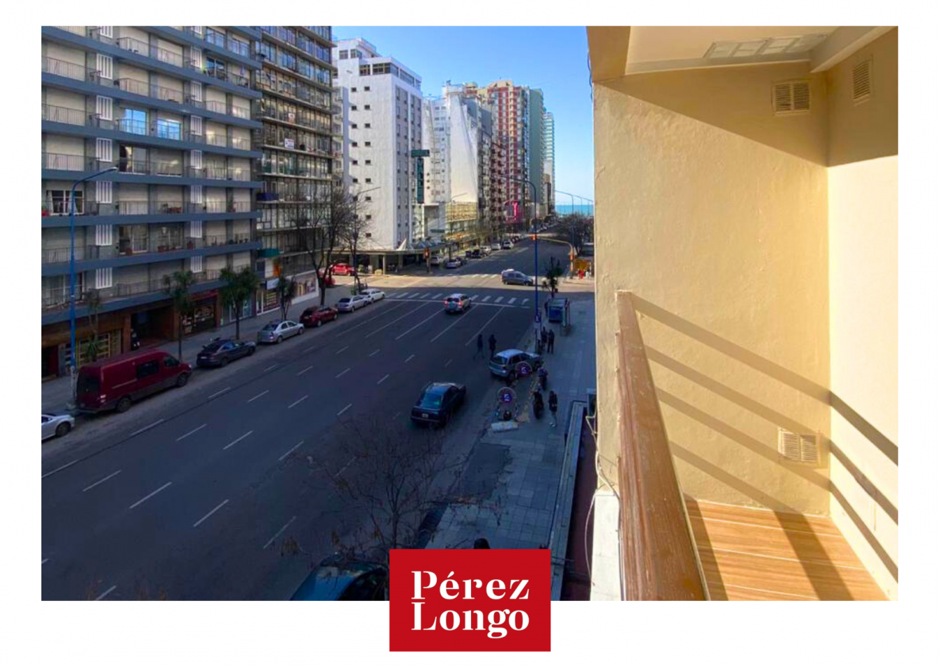 DEPTO 3 AMBIENTES CON BALCON SALIENTE Y COCHERA