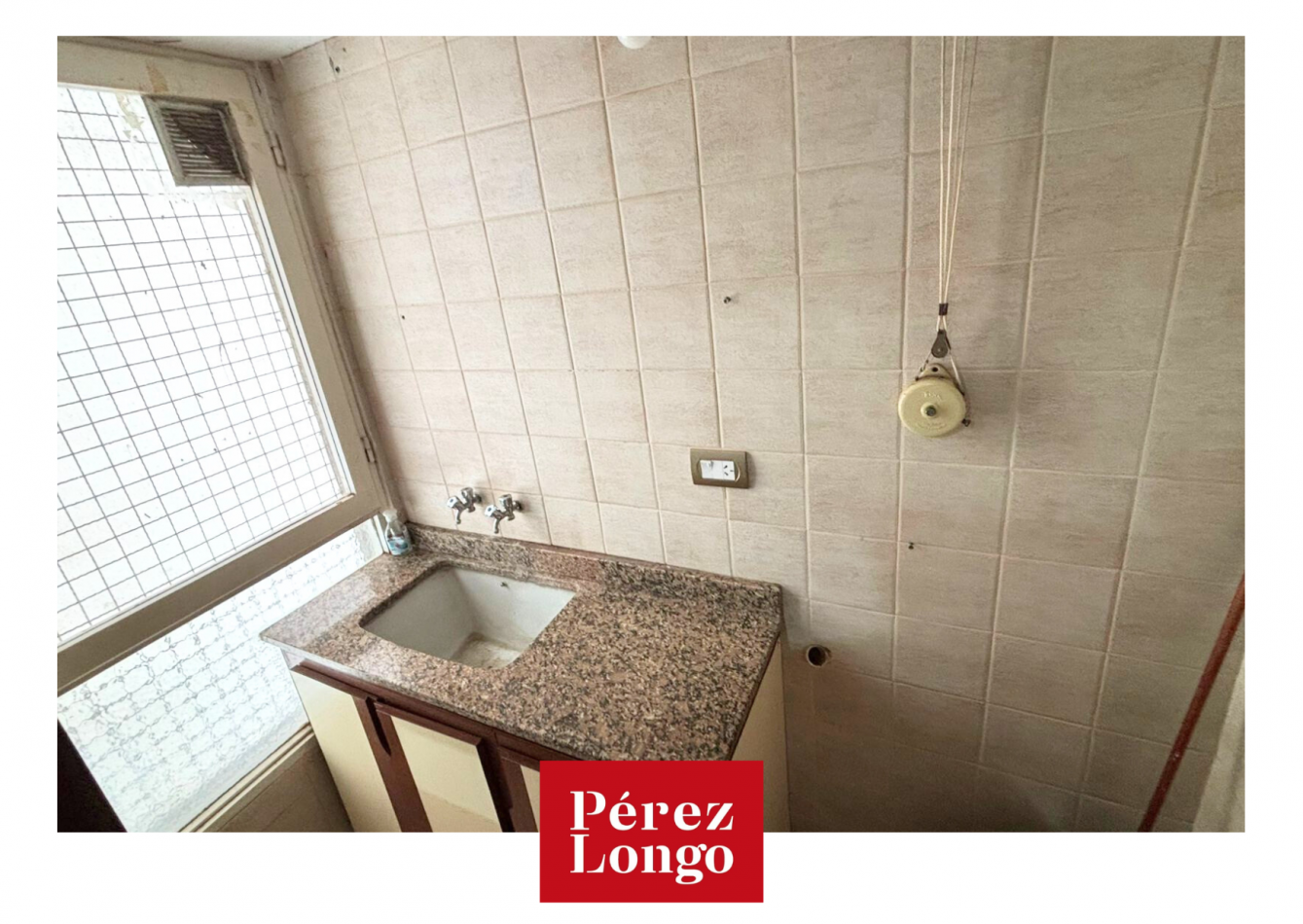 ALQUILER 3 AMBIENTES CON BALCON Y COCHERA