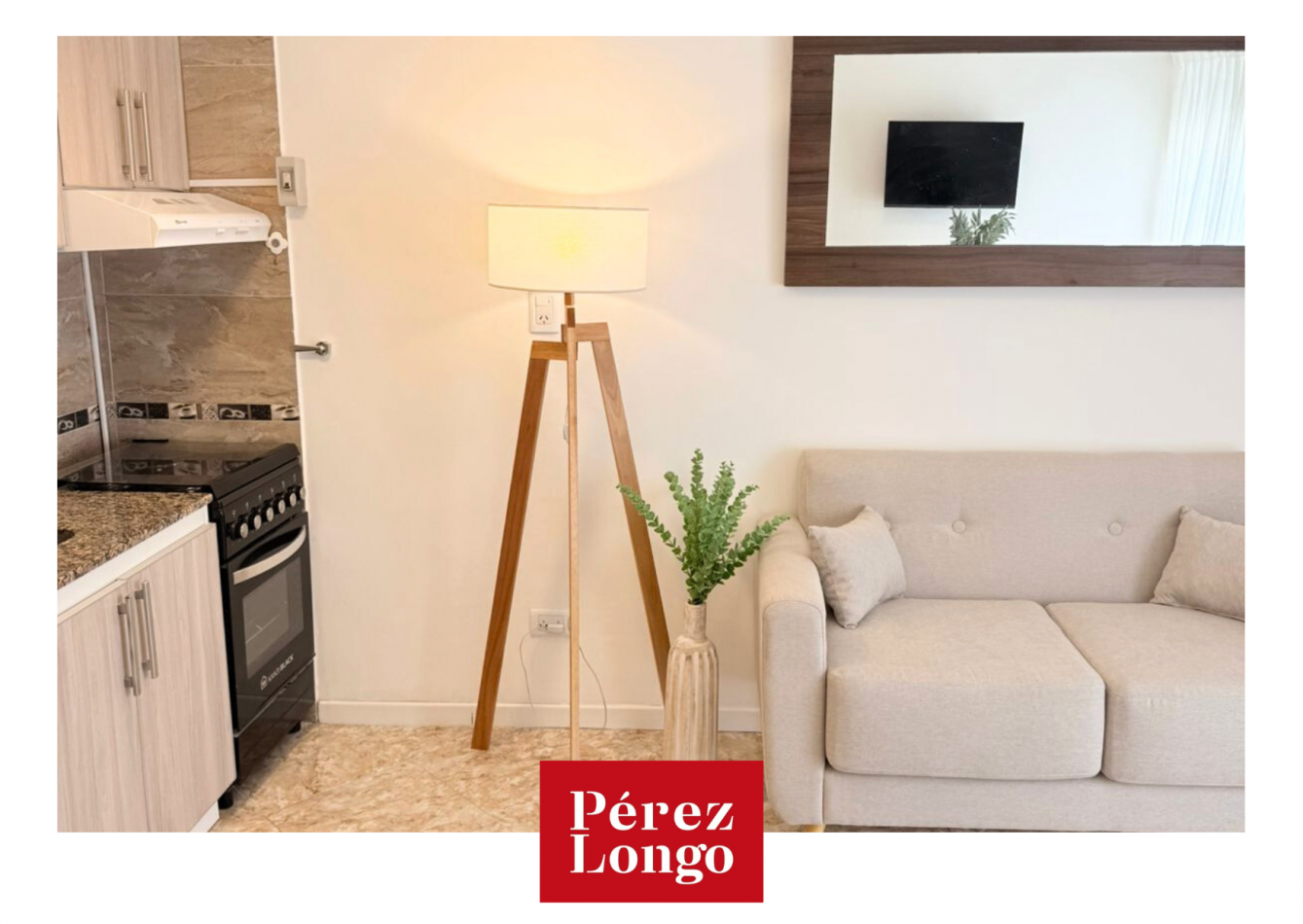 MONOAMBIENTE CON BALCON A LA CALLE