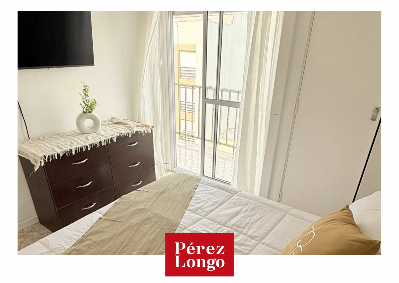 MONOAMBIENTE CON BALCON A LA CALLE