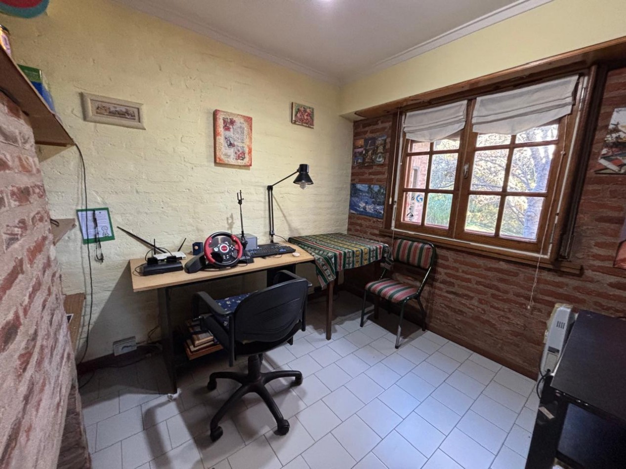 IMPORTANTE RESIDENCIA SOBRE TRES LOTES